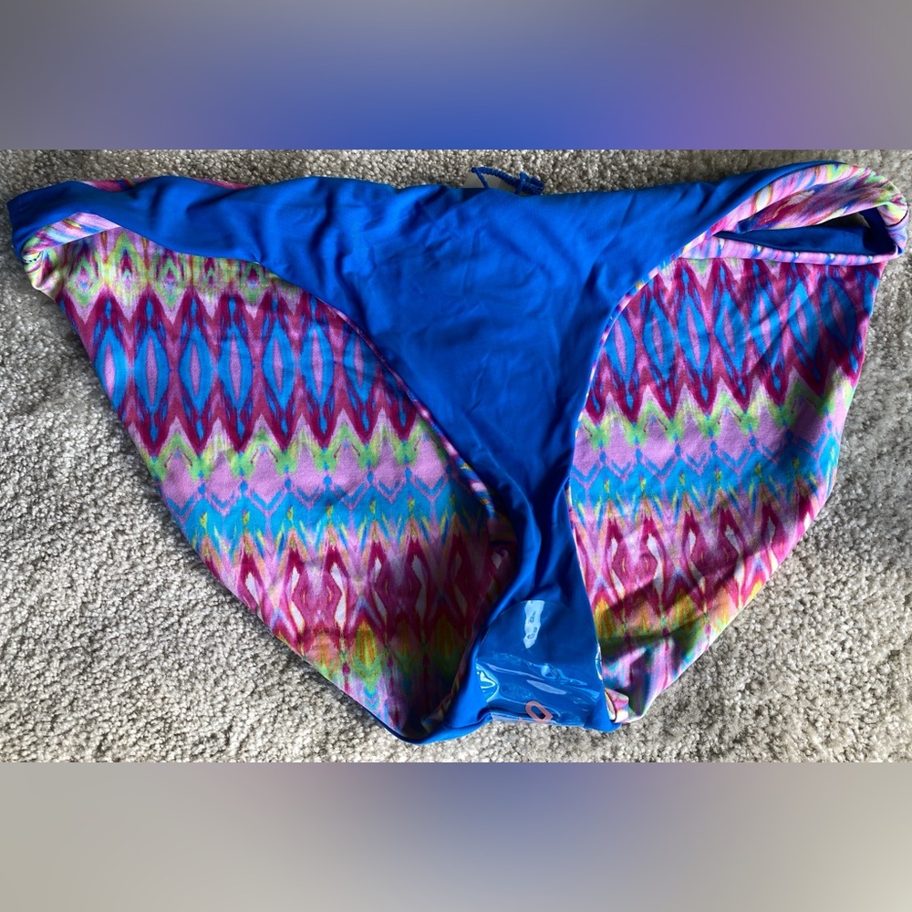 PILYQ women’s reversible bikini bottom NWT size Large colorful - Picture 5 of 5